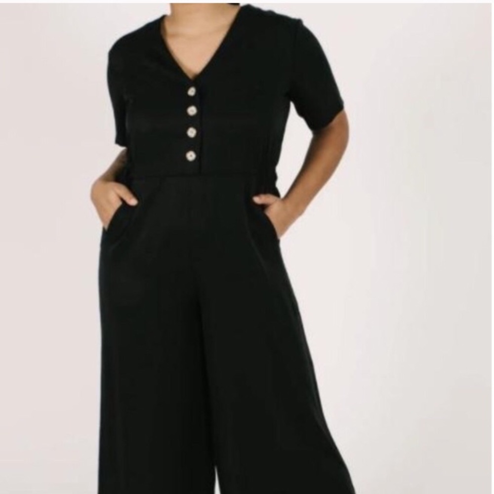 Smash + Tess Romper 🖤